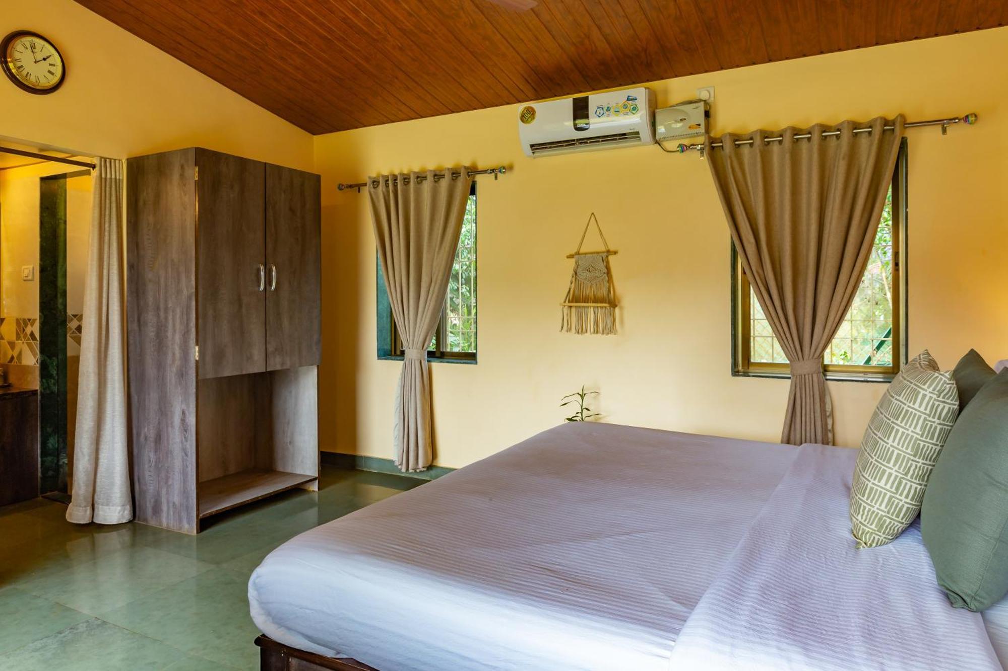 Casa Amora Lonavala Esterno foto