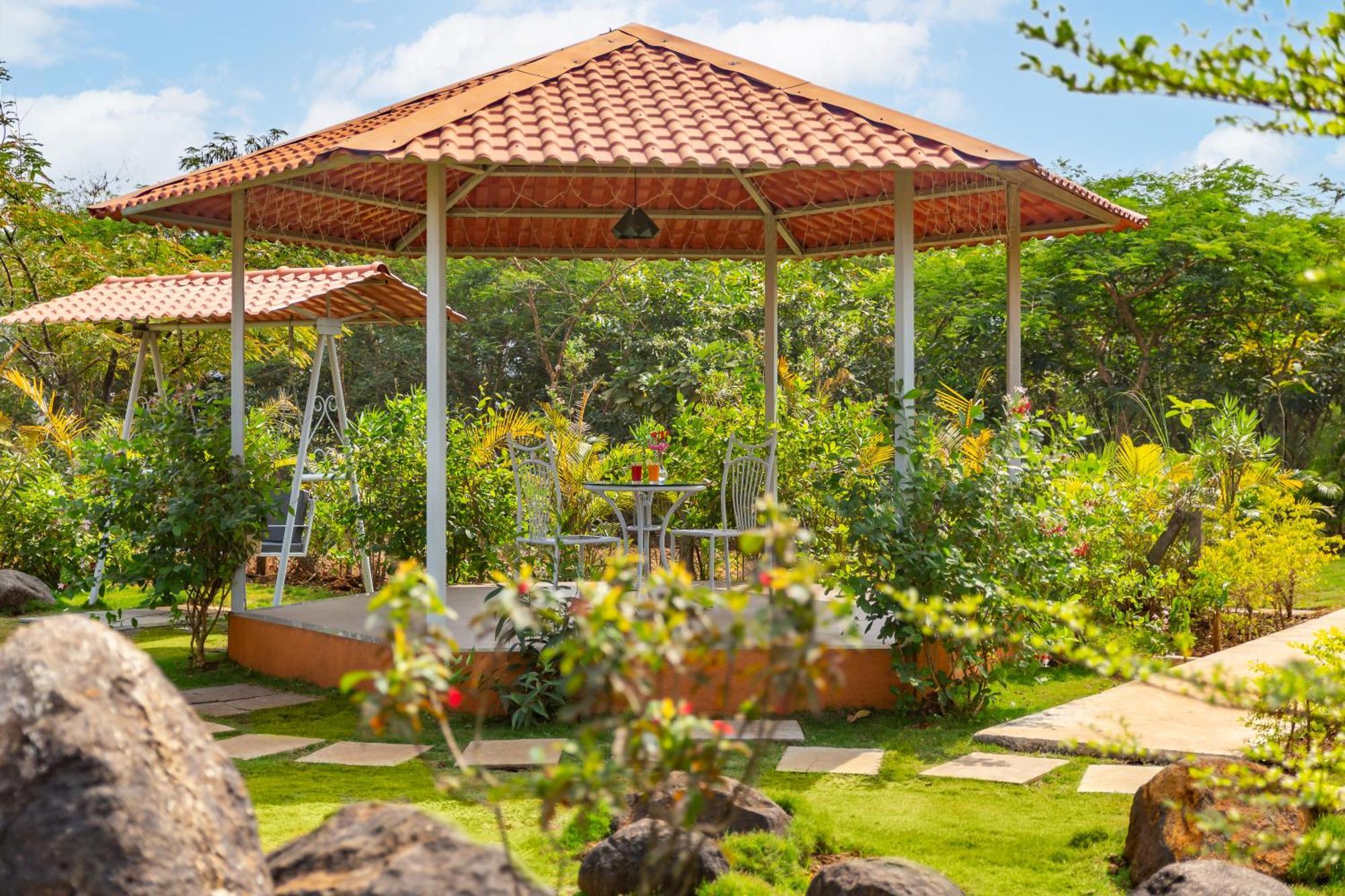 Casa Amora Lonavala Esterno foto
